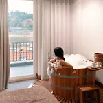 Hotel Douro Castelo Signature &