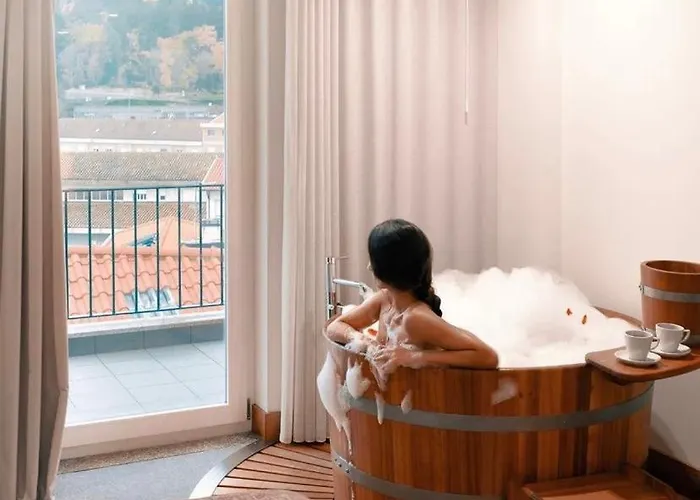 Hotel Douro Castelo Signature &