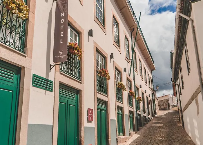Hotel Douro Castelo Signature & 4*